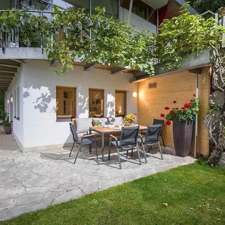 Daire Blick Auf's Schloss *