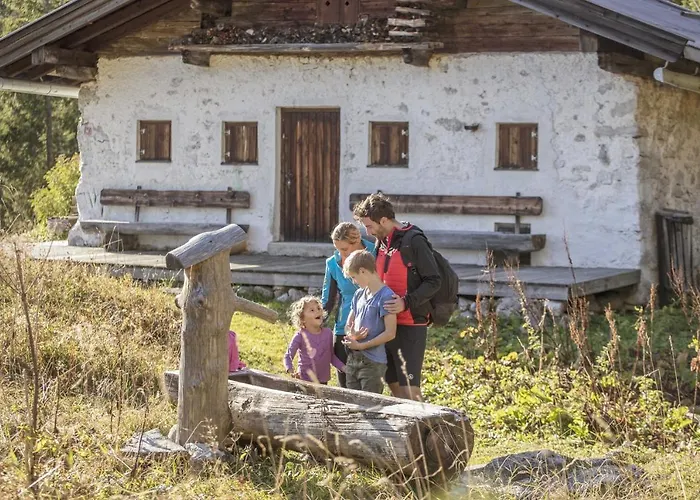 Апартаменты Blick Auf's Schloss Иттер